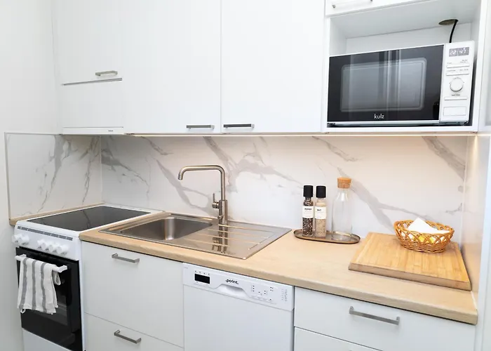 Cozy In The Middle Of 아파트 *